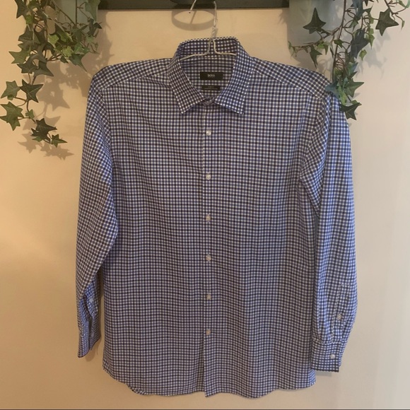 Men’s Hugo Boss Dress Shirt - Picture 2 of 9